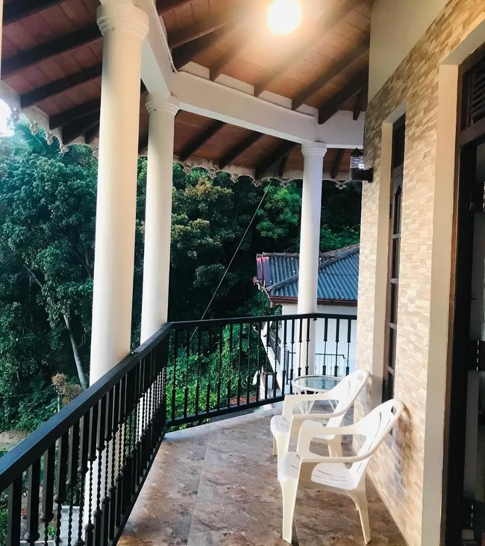 Laaya Kandy Guest house